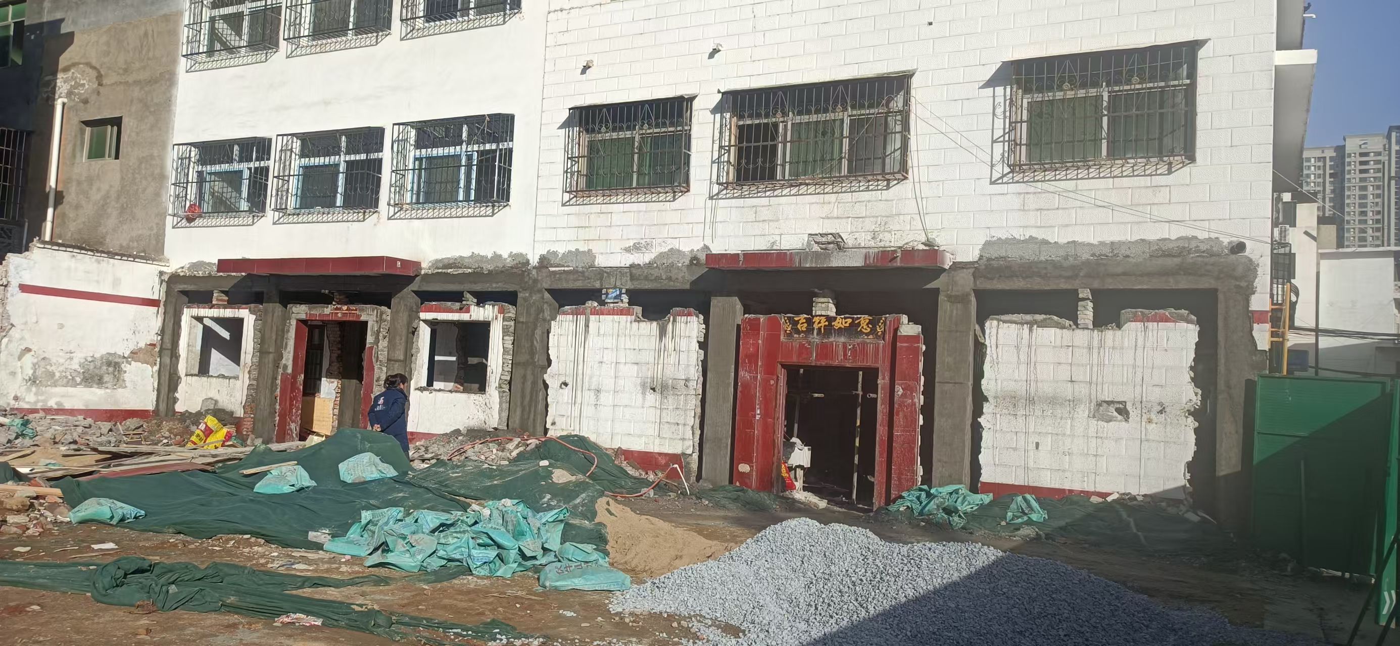 老城区新增大梁立柱危房加固 - 价格